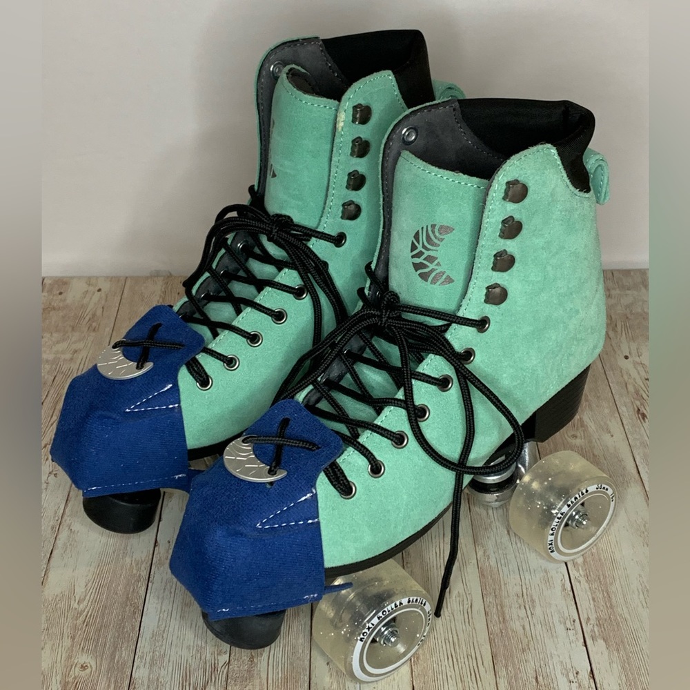 Luna Skates Mint Flash with Moxi wheels and Toe caps Size 7.5/EU 38